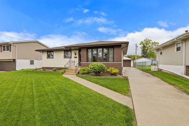 712 211th Street, Dyer, IN 46311