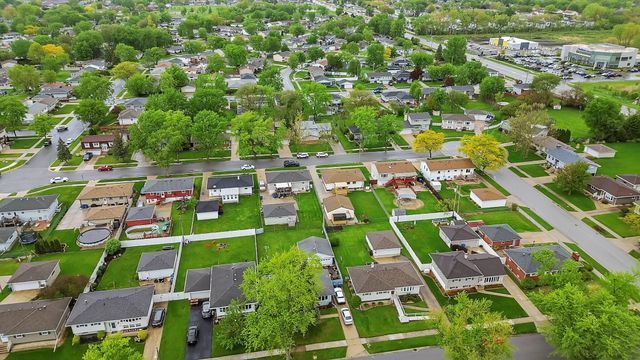 712 211th Street, Dyer, IN 46311
