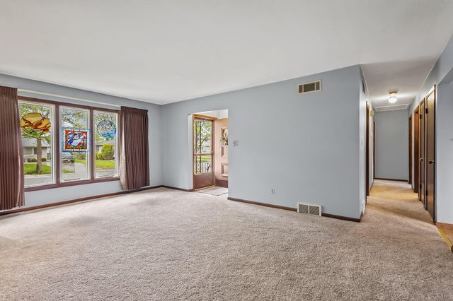 712 211th Street, Dyer, IN 46311