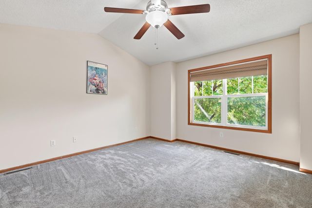 1601 Woodlynn Avenue 4, Maplewood, MN 55109