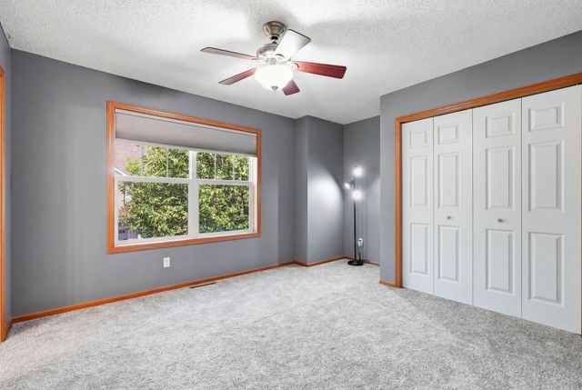1601 Woodlynn Avenue 4, Maplewood, MN 55109