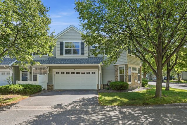 1601 Woodlynn Avenue 4, Maplewood, MN 55109