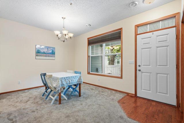1601 Woodlynn Avenue 4, Maplewood, MN 55109