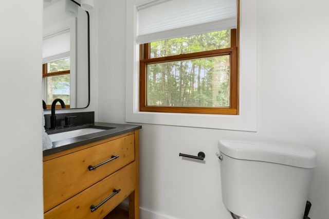 6 Paquette Lane, Sunapee, NH 03782