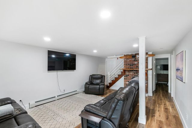 6 Paquette Lane, Sunapee, NH 03782