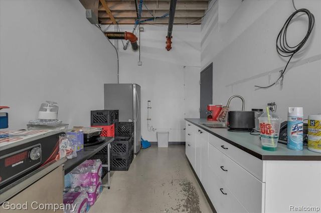 2987 Franklin Street, Detroit, MI 48207