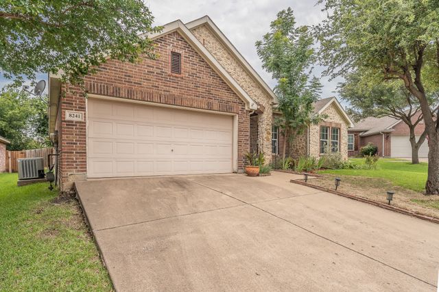 8241 Lauren Way, Watauga, TX 76148