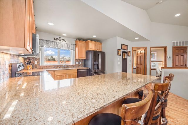 222 Parkway Drive, Manson, WA 98831