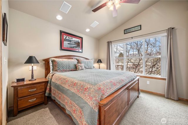 222 Parkway Drive, Manson, WA 98831