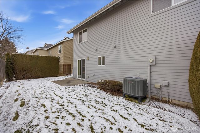 222 Parkway Drive, Manson, WA 98831