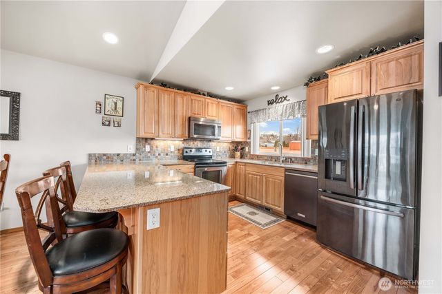 222 Parkway Drive, Manson, WA 98831