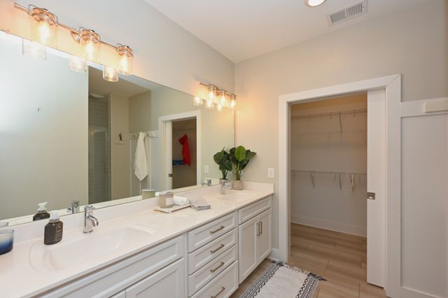 1144 Lock 4 Rd Unit J4, Gallatin, TN 37066