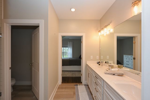 1144 Lock 4 Rd Unit J4, Gallatin, TN 37066