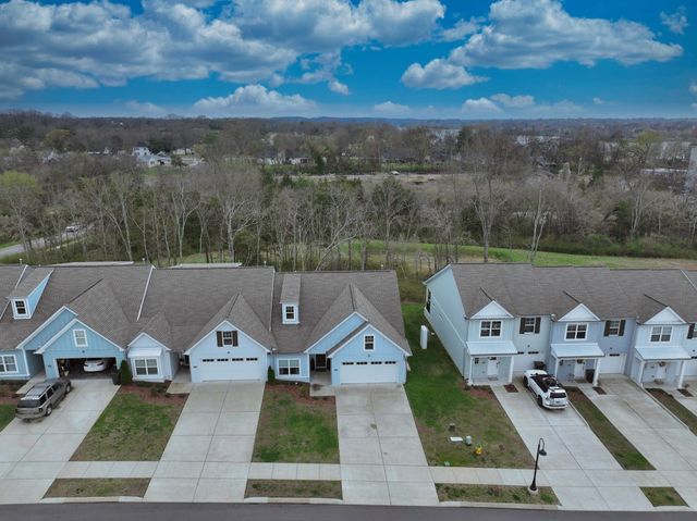 1144 Lock 4 Rd Unit J4, Gallatin, TN 37066