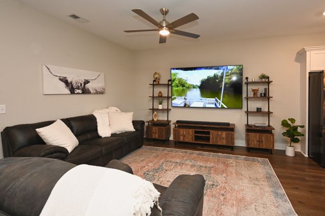 1144 Lock 4 Rd Unit J4, Gallatin, TN 37066