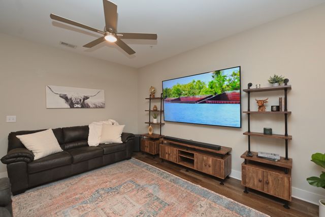 1144 Lock 4 Rd Unit J4, Gallatin, TN 37066