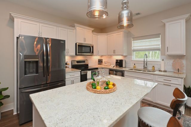 1144 Lock 4 Rd Unit J4, Gallatin, TN 37066