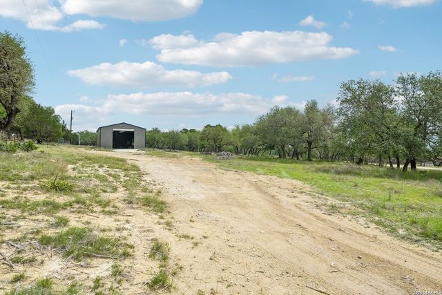 964 WAGON WHEEL DR, Spring Branch, TX 78070