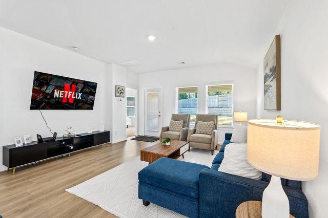 1940 Velvet Oak Ln, Conroe, TX 77304