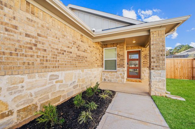 1940 Velvet Oak Ln, Conroe, TX 77304