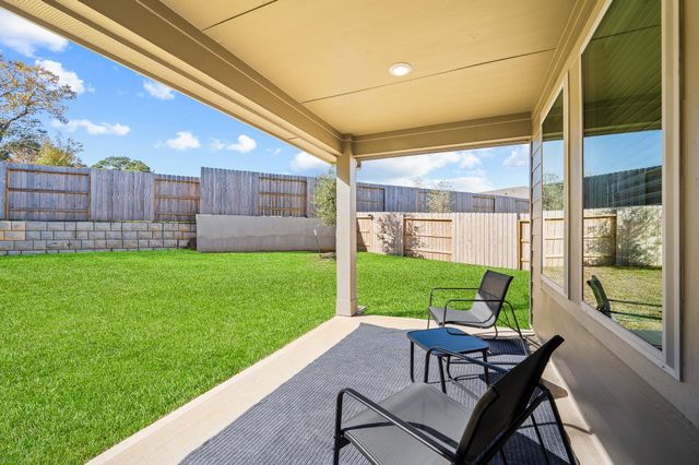 1940 Velvet Oak Ln, Conroe, TX 77304