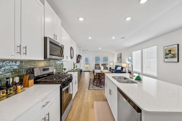 1940 Velvet Oak Ln, Conroe, TX 77304