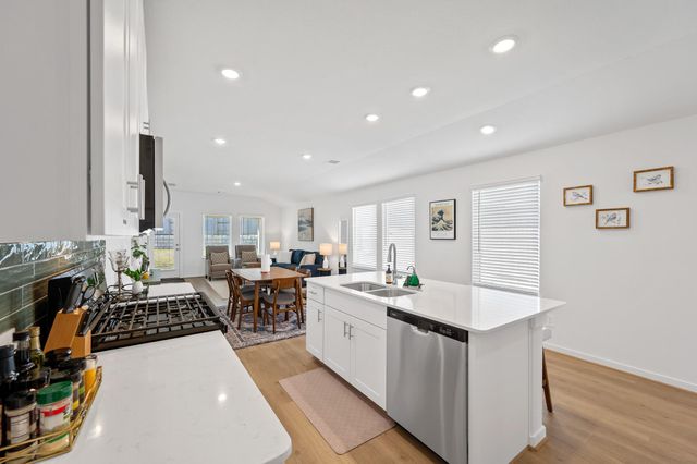 1940 Velvet Oak Ln, Conroe, TX 77304