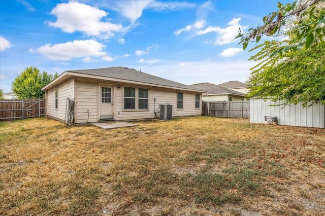 8610 Mountain Bluff, Dallas, TX 75227