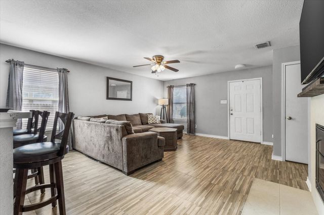 8610 Mountain Bluff, Dallas, TX 75227