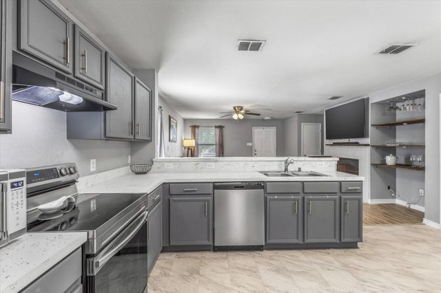 8610 Mountain Bluff, Dallas, TX 75227