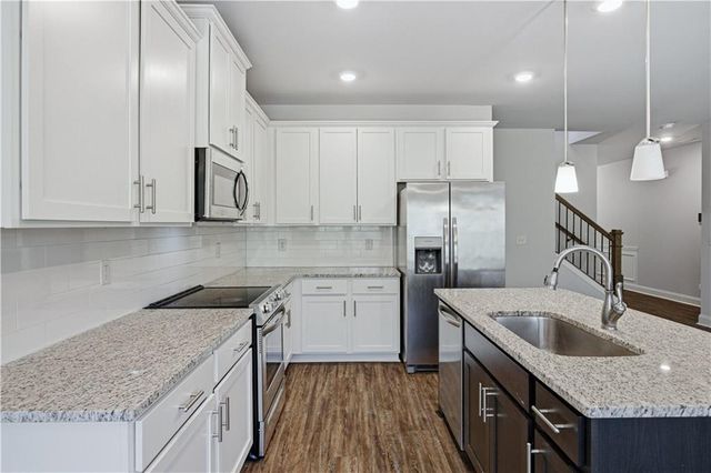 1370 Sugar Glen Court, Lawrenceville, GA 30044