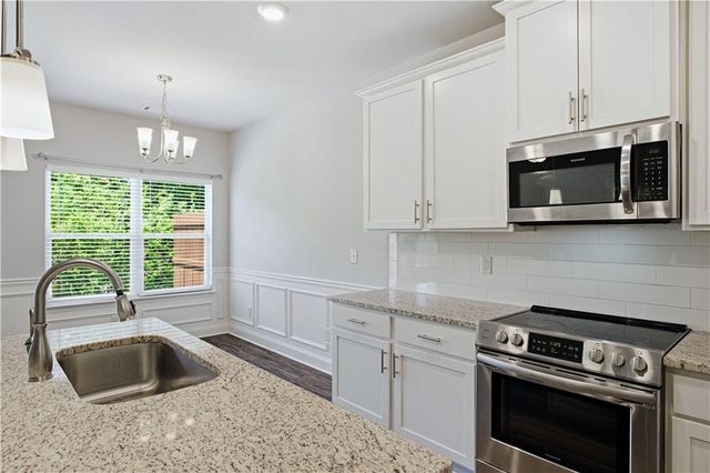 1370 Sugar Glen Court, Lawrenceville, GA 30044