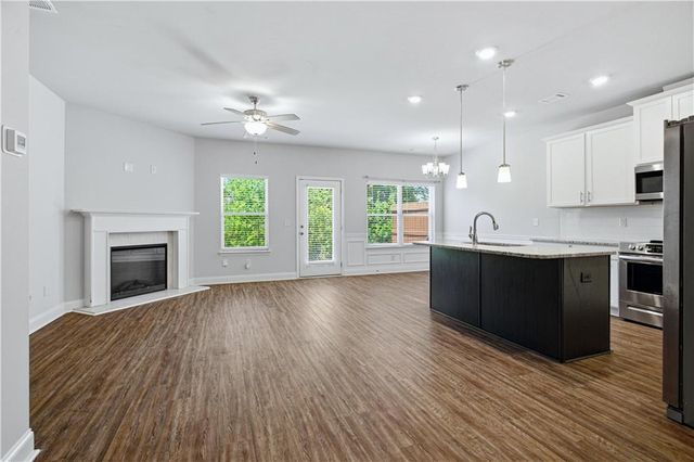 1370 Sugar Glen Court, Lawrenceville, GA 30044