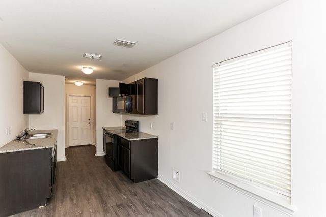 408 Jonathan Street, Athens, TX 75751