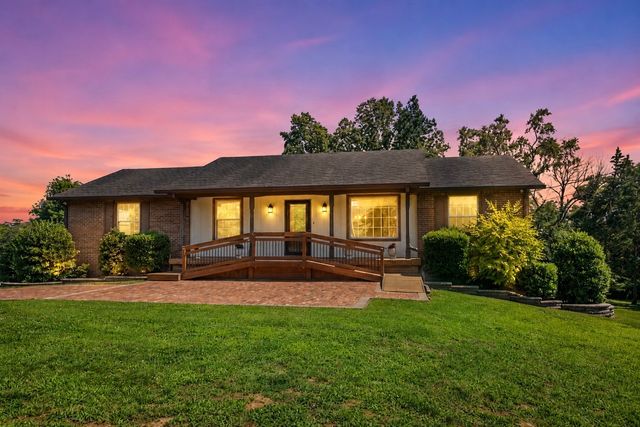 489 Page Dr, Mount Juliet, TN 37122