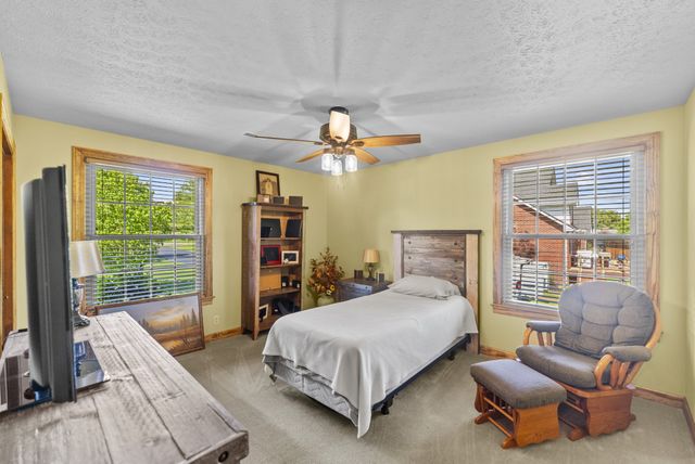 489 Page Dr, Mount Juliet, TN 37122