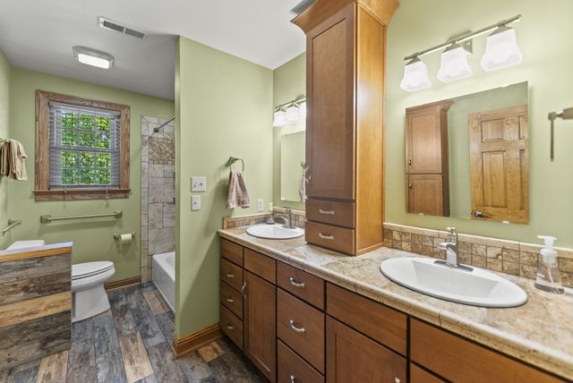 489 Page Dr, Mount Juliet, TN 37122