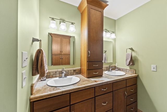 489 Page Dr, Mount Juliet, TN 37122