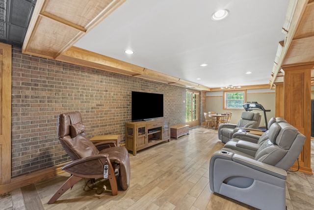 489 Page Dr, Mount Juliet, TN 37122