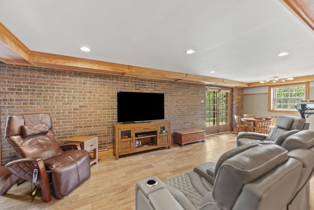 489 Page Dr, Mount Juliet, TN 37122