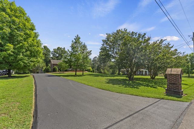 489 Page Dr, Mount Juliet, TN 37122