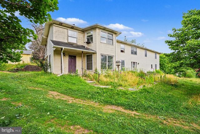 856 OLD FORGE RD, New Cumberland, PA 17070