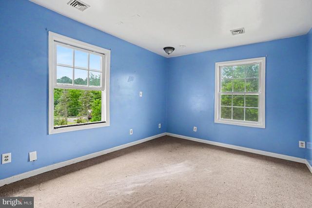 856 OLD FORGE RD, New Cumberland, PA 17070