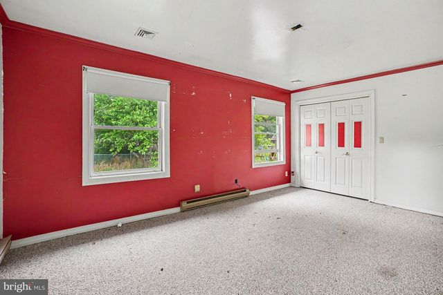 856 OLD FORGE RD, New Cumberland, PA 17070