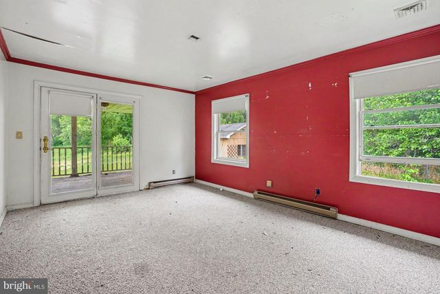 856 OLD FORGE RD, New Cumberland, PA 17070