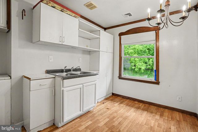 856 OLD FORGE RD, New Cumberland, PA 17070