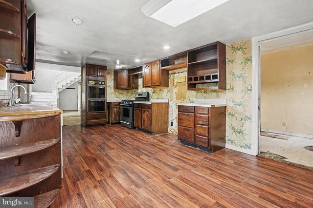 856 OLD FORGE RD, New Cumberland, PA 17070