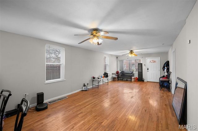 2335 Louisiana Avenue, St Louis, MO 63104