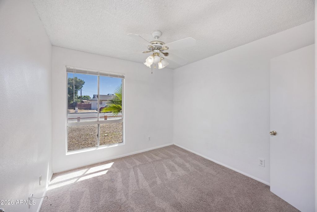 Image 17 of property listing at 1826 W BEHREND Drive, Phoenix, AZ 85027