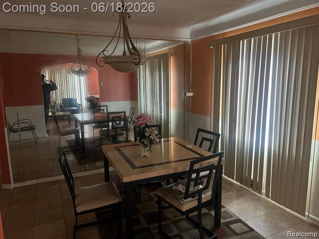 18693 Whitcomb Street, Detroit, MI 48235